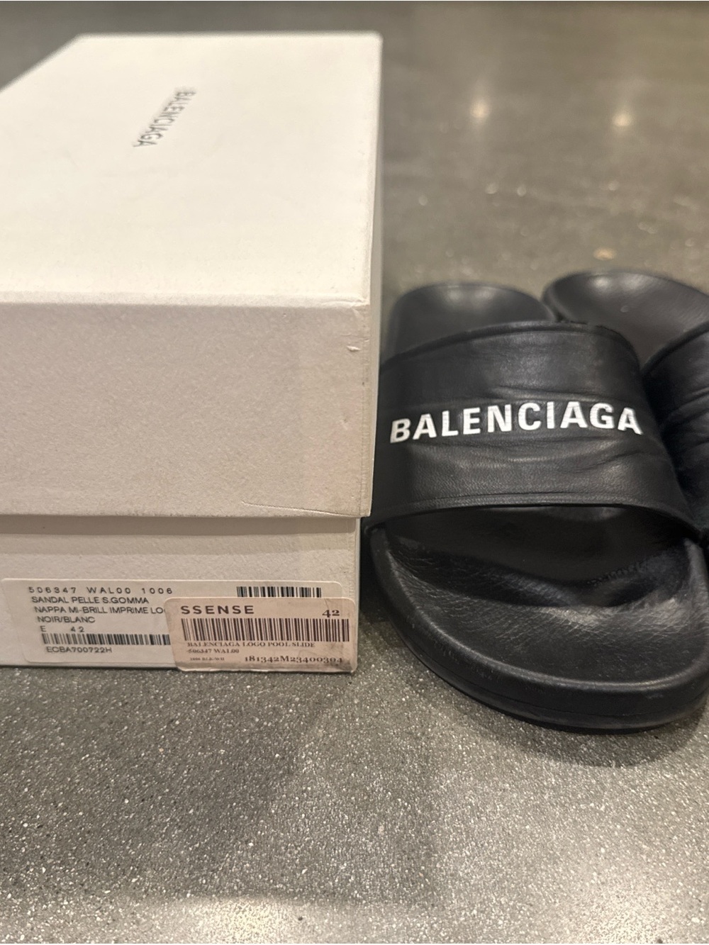 Balenciaga Black Logo Strap Slide Sandals - Picture 3 of 8
